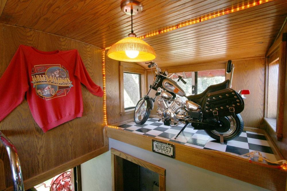 Featherbed Railroad Upper Lake Exterior photo